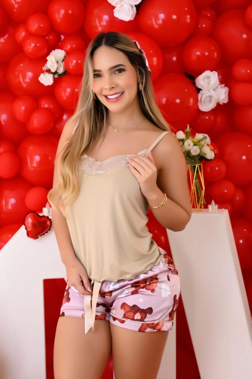 Pijama Tira y short , satín